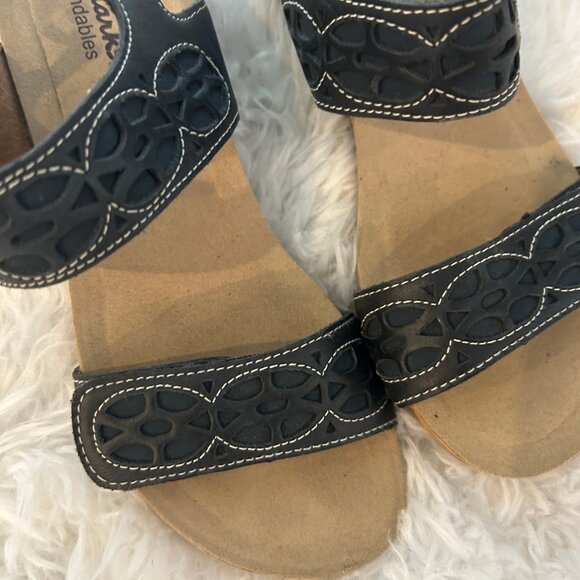 Clarks Womens Sz 6 M Wedge Sandals - Picture 6 of 7